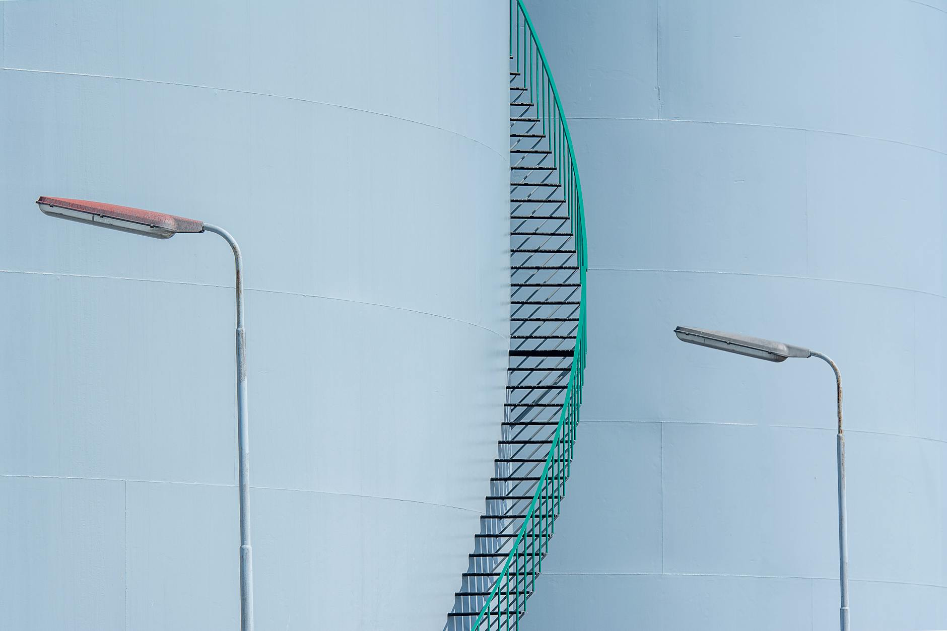 You are currently viewing Dezvoltare Personală pentru Navigatori în 2026: Ghidul Cursurilor Online și Certificărilor Maritime din România care Te Propulsează în Carieră