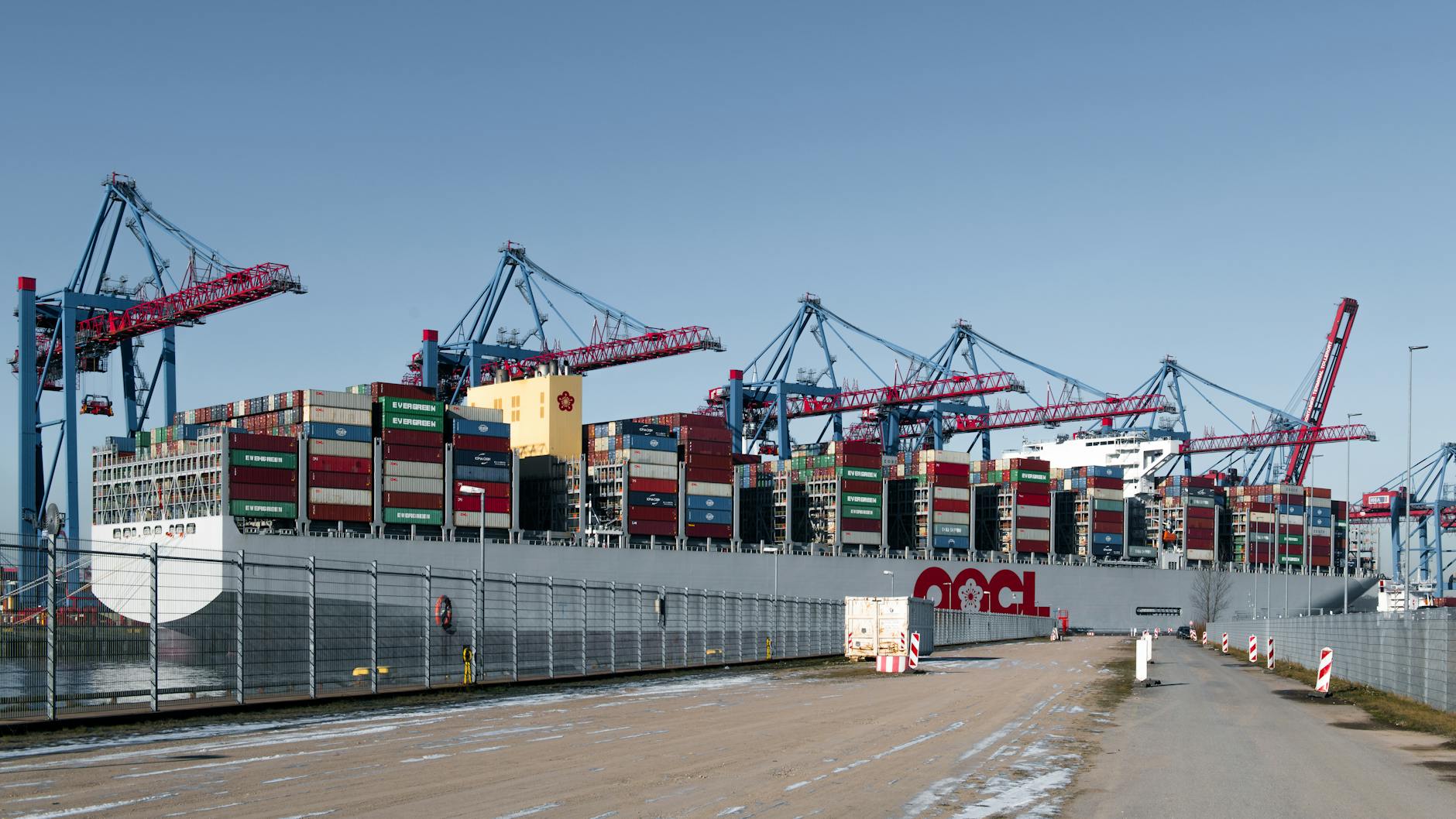 You are currently viewing FAQ Marinari 2026: Cursuri Avansate, Instruire Tehnică Maritimă și Echipamente Esențiale Absolut Necesare!