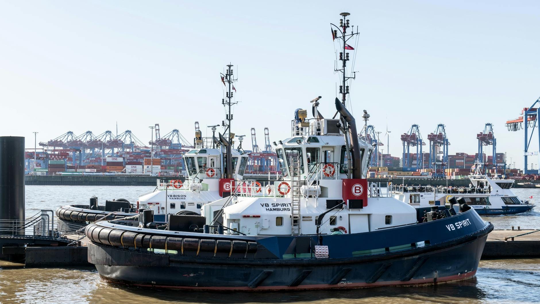 You are currently viewing Platforme Digitale pentru Marinari: Cariere Internaționale Facilitate și Update-uri STCW Esențiale (2026)