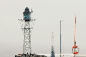 Read more about the article Top 5 Echipamente Esențiale pentru Viața la Bord: Review-uri și Recomandări pentru Navigatori