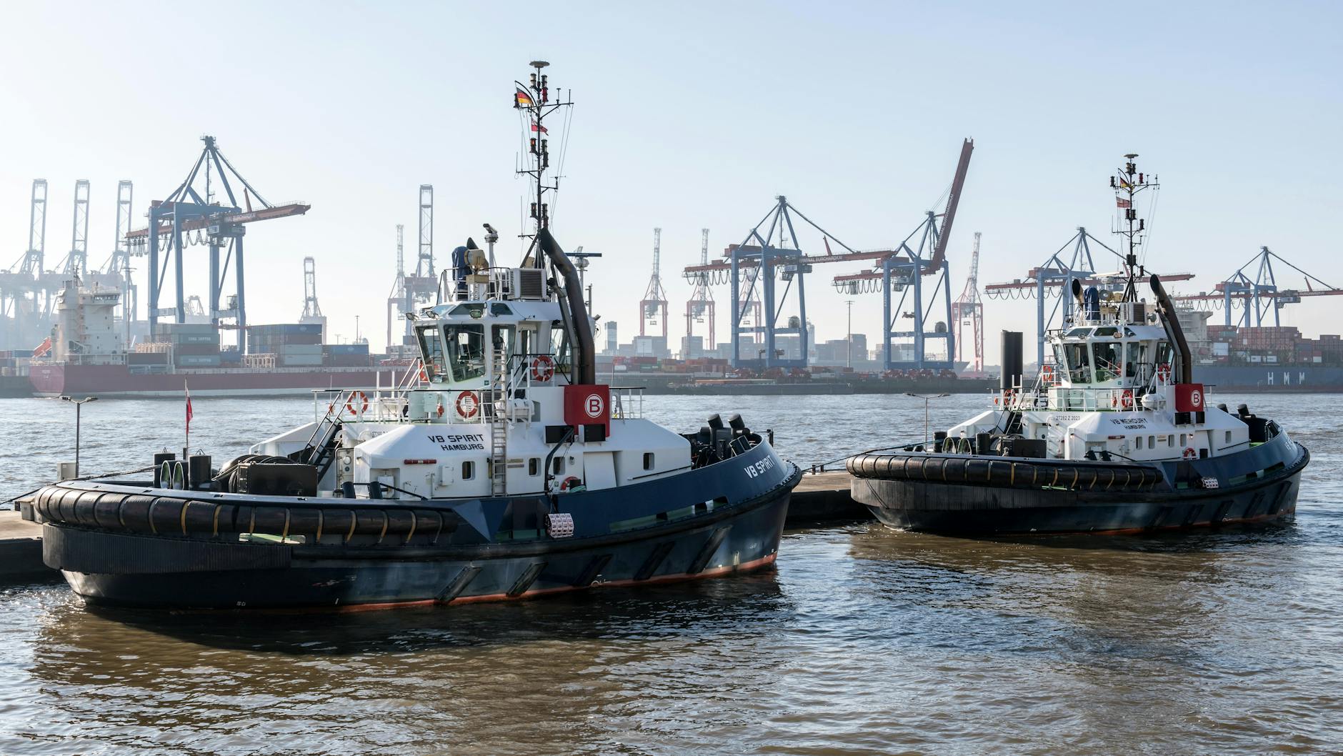 Comparație Detaliată Între Cursurile STCW Online și Offline în România 1 You are currently viewing Comparație Detaliată Între Cursurile STCW Online și Offline în România