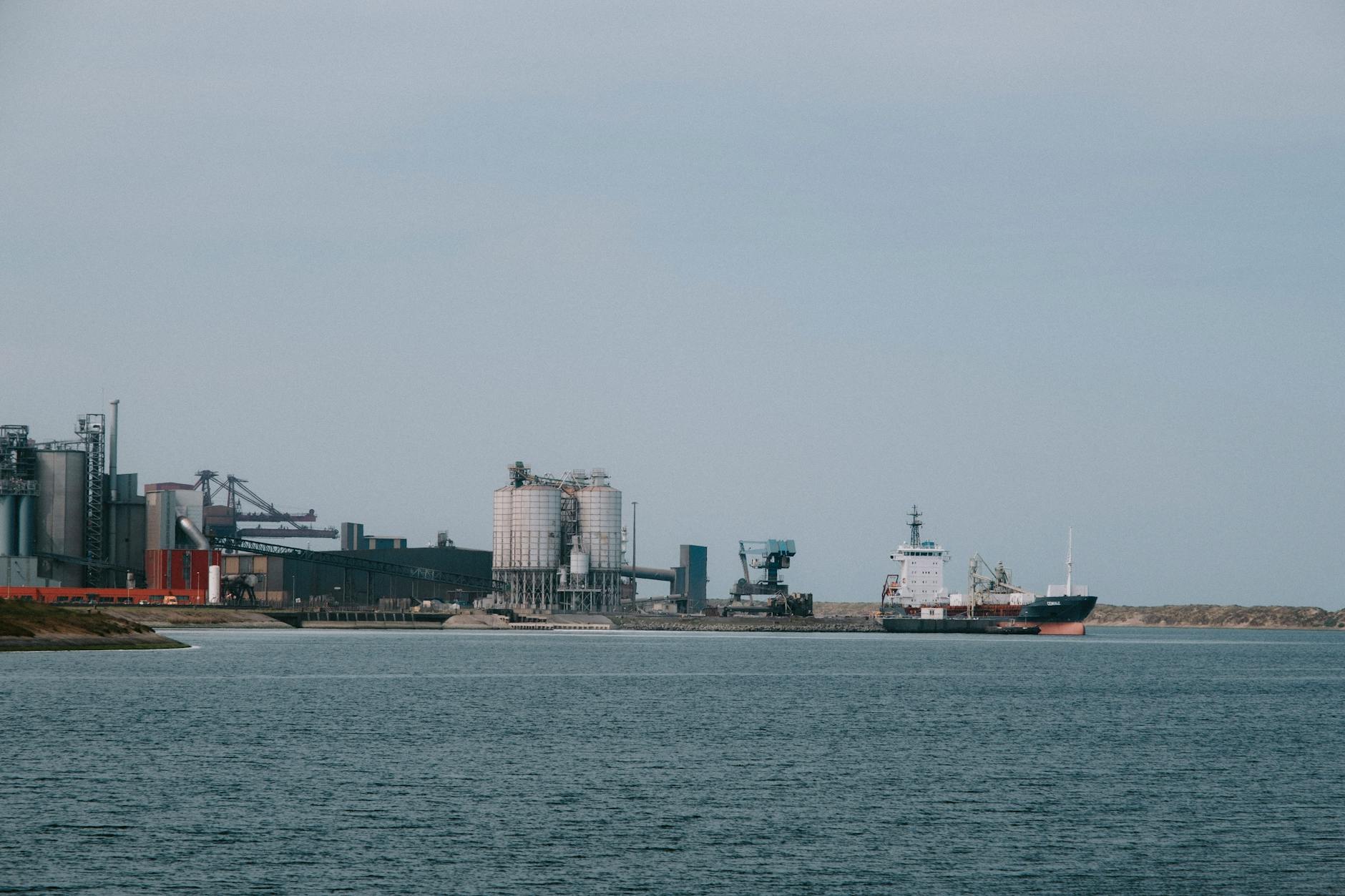 You are currently viewing Cum te Ajută un Simulator de Navigație Avansat într-un Curs Ofițer Punte STCW Recunoscut