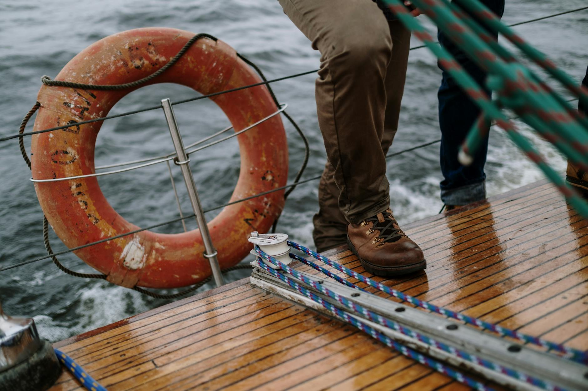 Pași pentru a Obține Certificat Marinar Vreme Rea și Sfaturi de Pregătire 1 You are currently viewing Pași pentru a Obține Certificat Marinar Vreme Rea și Sfaturi de Pregătire