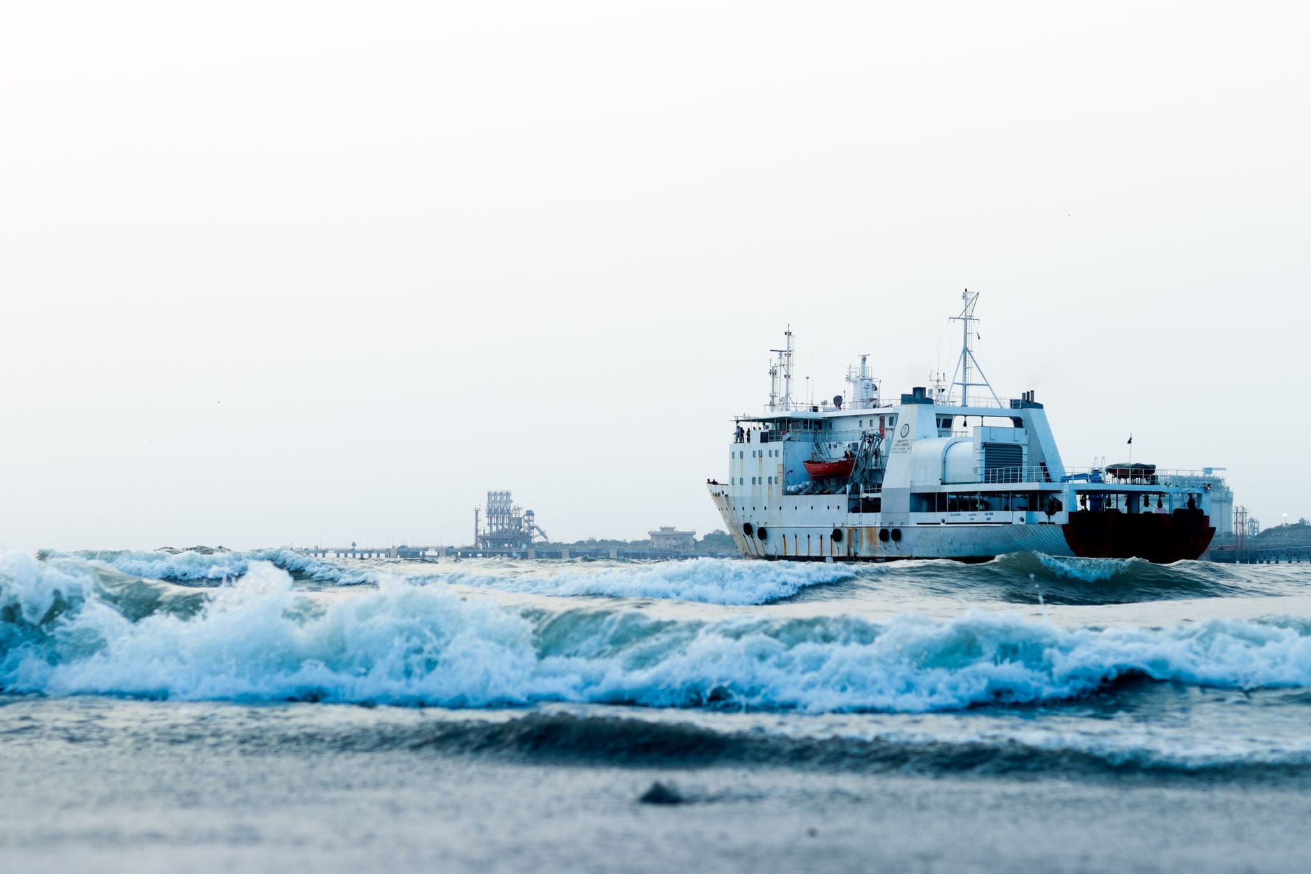 Pași pentru Obținerea Certificat STCW pentru Tanker Petrolier: Ghid Compleț 1 You are currently viewing Pași pentru Obținerea Certificat STCW pentru Tanker Petrolier: Ghid Compleț
