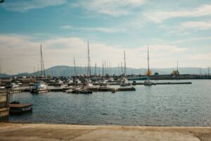 Read more about the article Interviul de Angajare Maritimă: Abordare Clasică vs Tehnici Moderne de Pregătire